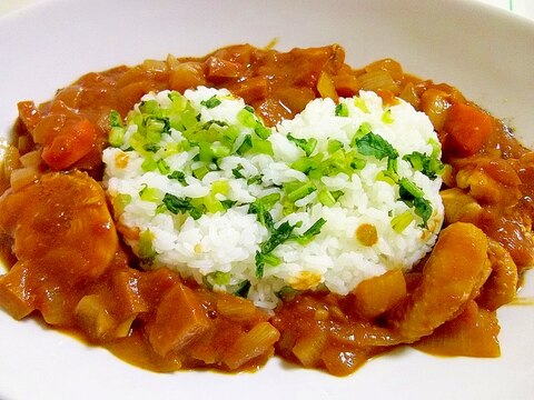 半量のルーでも満足☆トマトチキンカレー